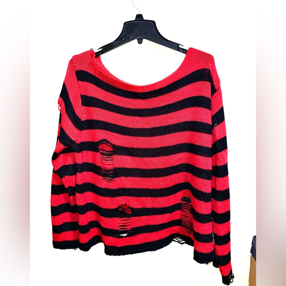 distressed red & black sweater 🖤